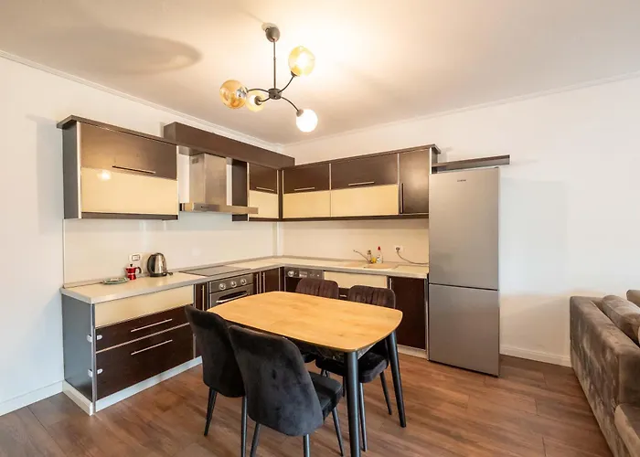 Apartment Tirent - Komuna E Parisit, 2 *