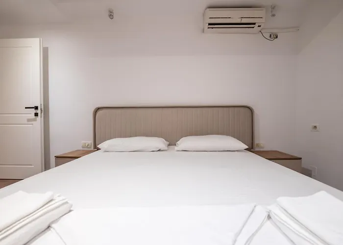 Apartment Tirent - Komuna E Parisit, 2 Tirana